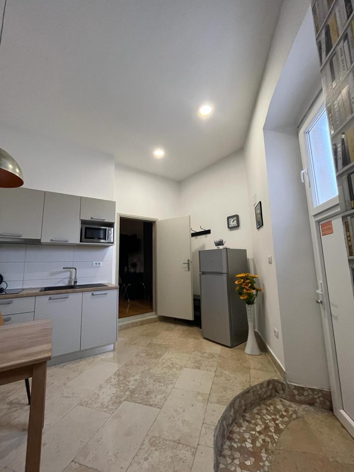 Apartment Arena Пула Екстериор снимка